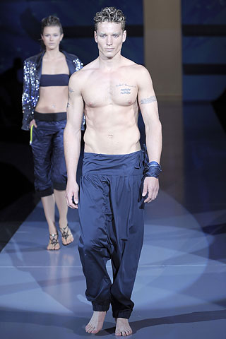 Emporio Armani / - 2009